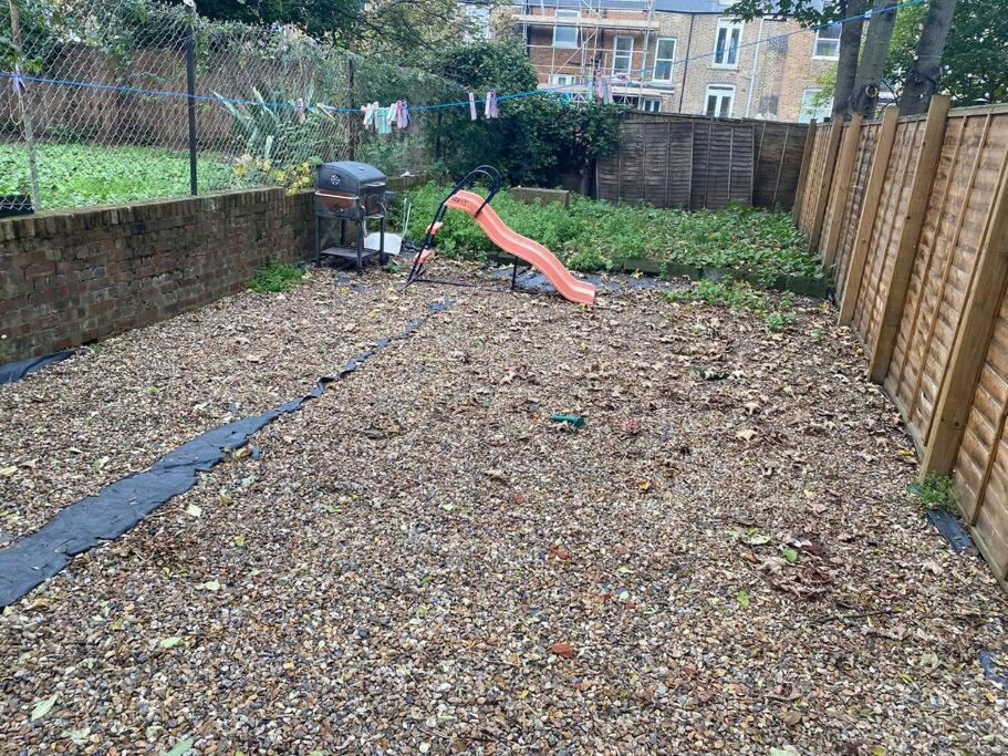 Spacious 2 Bedroom Flat London Londres Exterior foto