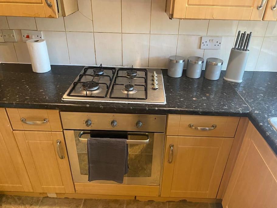 Spacious 2 Bedroom Flat London Londres Exterior foto