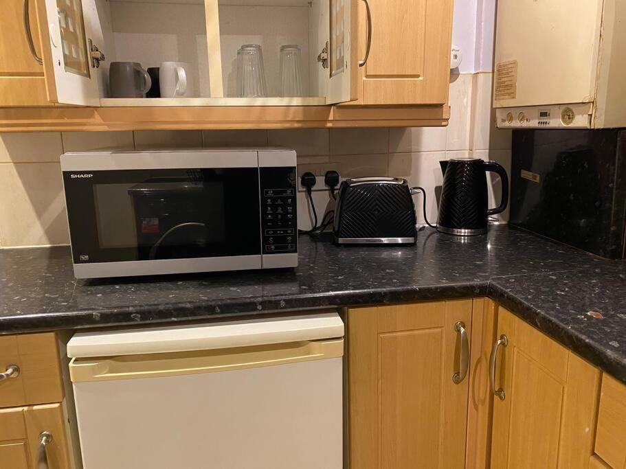 Spacious 2 Bedroom Flat London Londres Exterior foto